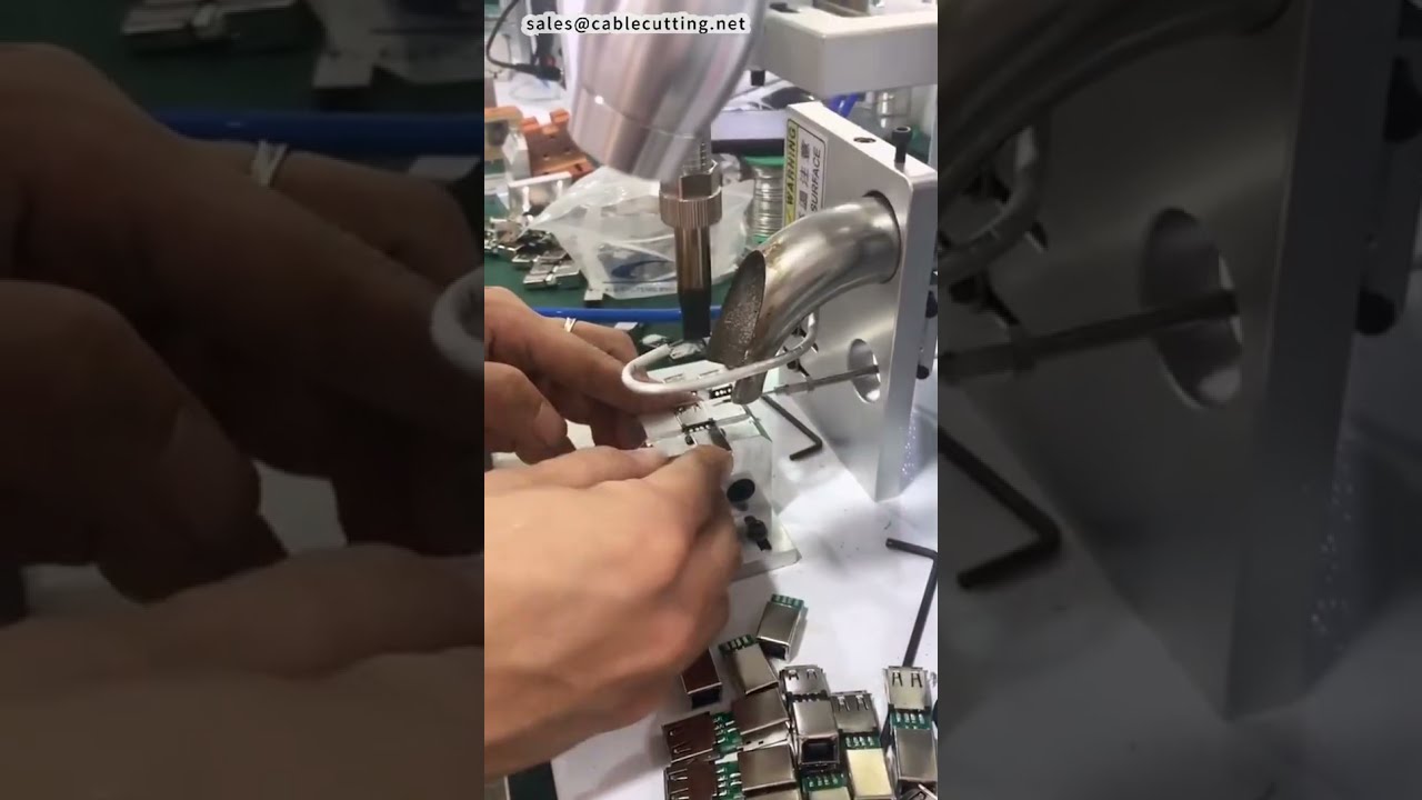 Mesin Pematerian Automatik untuk Pematerian Penyesuai USB A Perempuan ke Pencetak #kilang #mesin #diy